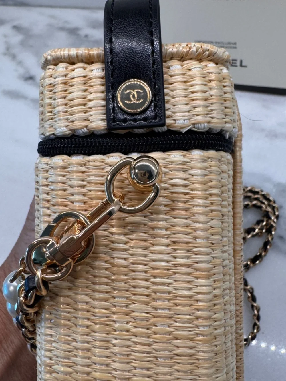 FABULOUS GIFT! CHANEL Beaute Les Beiges Raffia Makeup Vanity Crossbody Bag GWP